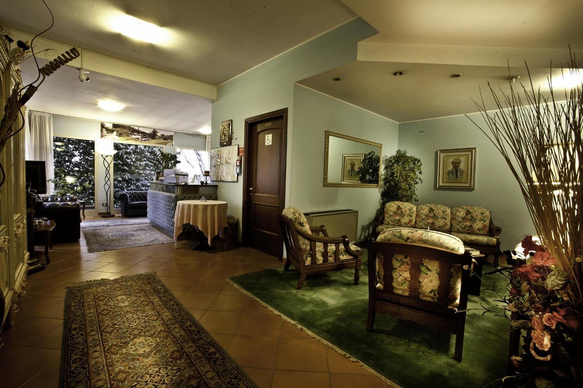 Hotel Nastro Azzurro Monguzzo エクステリア 写真